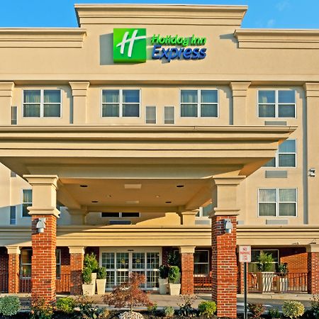 Holiday Inn Express Woodbridge By Ihg Avenel Buitenkant foto